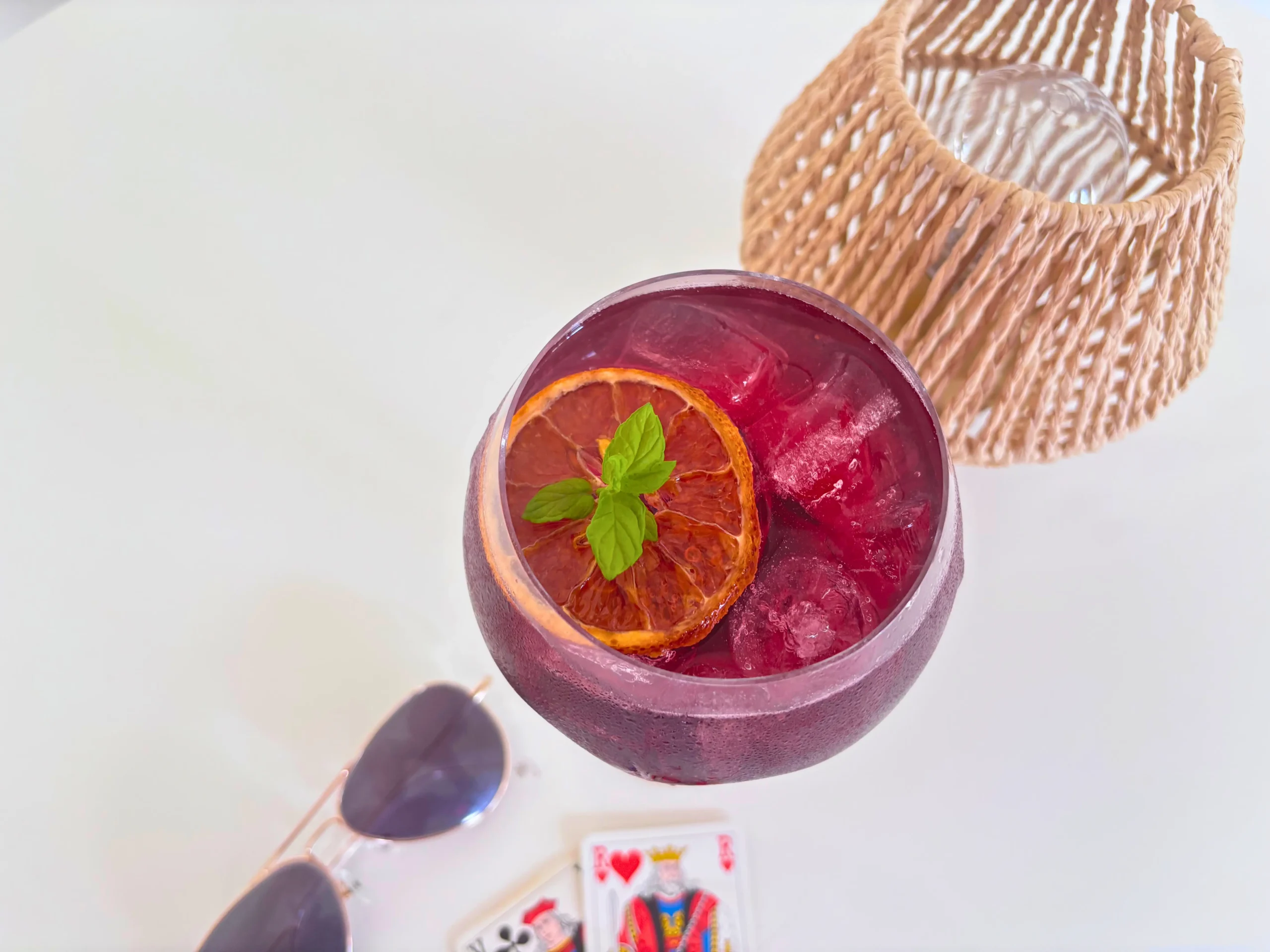 Berry Tonic, cocktail au gin, myrtille et tonic